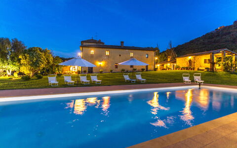Podere Pratovecchio 14+2: Swimming Pool, Estate, Farmhouse, Villa, Hacienda, Resort, Eco Hotel