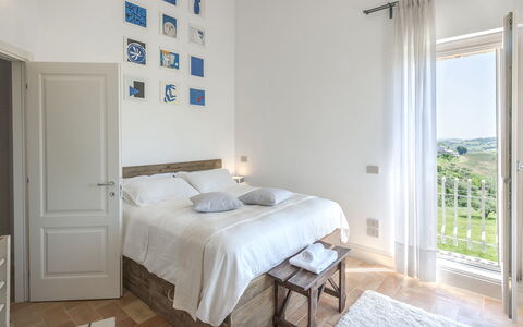 Casa Pilar 4+1: Furniture, Interior Design, Bedroom, Bed, Flooring, Floor, Home, Bedding, Room, Bed Sheet