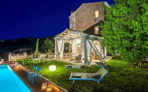 Casa Pilar 4+1: Swimming Pool, Residential Area, House, Estate, Home, Cottage, Resort, Eco Hotel, Hacienda, Backyard