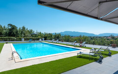 Villa Atmosfere 8: Swimming Pool, Resort, Outdoor Furniture, Leisure, Eco Hotel, Shade, Umbrella, Thermae, Sunlounger, Chair
