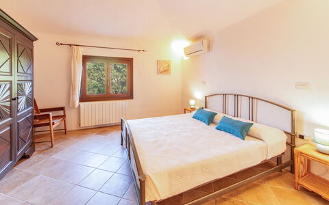 Villa Isa 6: Interior Design, Flooring, Floor, Furniture, Wood, Ceiling, Bed, Room, Bedroom, Home