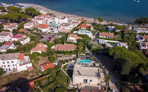 Villa Callari 6+2: Residential Area, Building, House, Aerial Photography, City, Bird'S-Eye View, Coast, Town, Home, Suburb