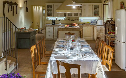 Villa Il Baiocco 8: Furniture, Interior Design, Chair, Table, Flooring, Wood, Kitchen & Dining Room Table, Ceiling, Dining Room, Room