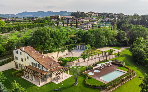 Villa Pergola 8: Residential Area, Estate, Resort, Home, Urban Design, Swimming Pool, Garden, Eco Hotel, Mansion, Landscaping