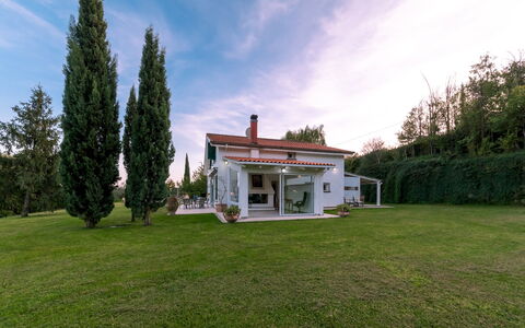 Villa Bubi 8+1: House, Home, Shrub, Cottage, Estate, Lawn, Garden, Farmhouse, Landscaping, Yard