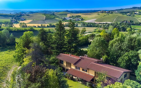 Tenuta Contessa Chiara 17: House, Residential Area, Home, Landscape, Roof, Rural Area, Estate, Land Lot, Cottage, Human Settlement