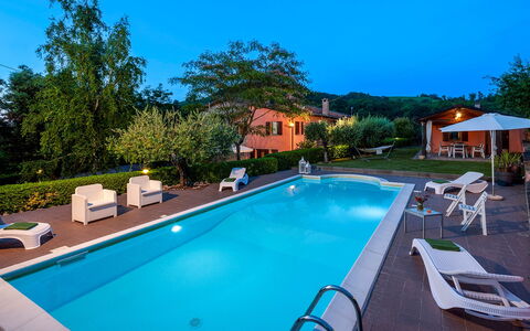 Villa Banci 8: Swimming Pool, Blue, Resort, Eco Hotel, Thermae, Outdoor Furniture, Leisure, Hacienda, Estate, Hotel