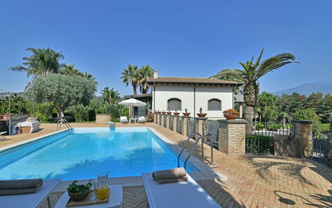 Villa Biddizza 10: Swimming Pool, Resort, Eco Hotel, Hacienda, Sunlounger, Estate, Hotel, Villa, Outdoor Furniture
