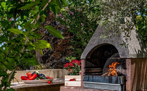 Villa Cutrera 8: Garden, Landscaping, Natural Material, Masonry Oven, Design, Backyard, Botanical Garden