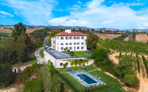 Villa Boemia 10: Home, House, Landscape, Residential Area, Estate, Mansion, Villa, Lawn, Farmhouse, Landscaping