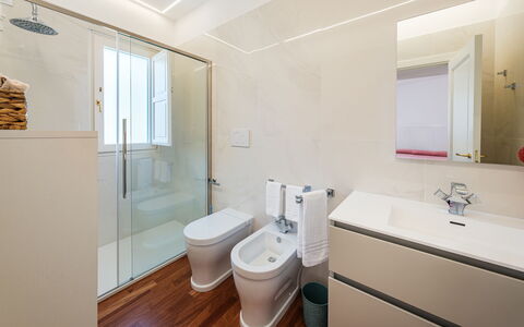 Villa Bellina 6: Bathroom, Flooring, Plumbing Fixture, Floor, Interior Design, Wall, Toilet Seat, Toilet, Bathroom Sink, Sink
