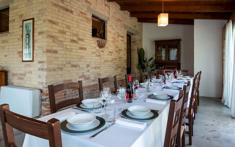 I Lauri 12: Furniture, Interior Design, Table, Chair, Wood, Kitchen & Dining Room Table, Flooring, Ceiling, Dining Room, Room