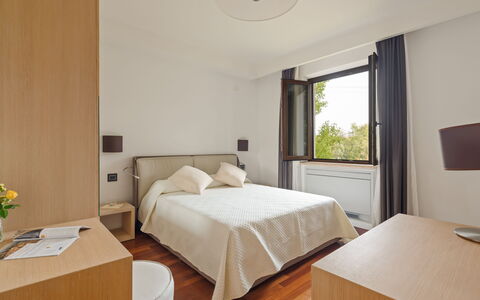 Tenuta Esdra 20: Bed, Interior Design, Furniture, Bedroom, Bed Sheet, Room, Flooring, Bedding, Floor, Wood