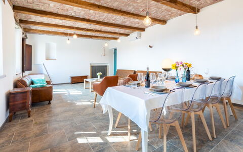 Casa Leonarda 8+2: Furniture, Wood, Table, Interior Design, Flooring, Chair, Kitchen & Dining Room Table, Floor, Dining Room, Ceiling