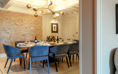 Santa Maria Maddalena 10: Furniture, Interior Design, Flooring, Wall, Chair, Dining Room, Table, Wood, Kitchen & Dining Room Table, Light Fixture