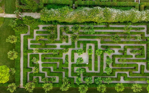 Santa Maria Maddalena 10: Shrub, Garden, Plantation, Hedge, Landscaping, Botanical Garden, Design, Park