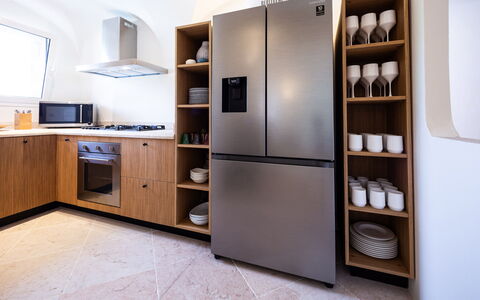 Villa Anga 10+1: Kitchen Appliance, Interior Design, Kitchen, Major Appliance, Furniture, Wood, Flooring, Cabinetry, Countertop, Home Appliance