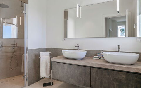 Villa Gioia 8: Bathroom, Interior Design, Bathroom Sink, Plumbing Fixture, Flooring, Sink, Wall, Mirror, Countertop, Floor