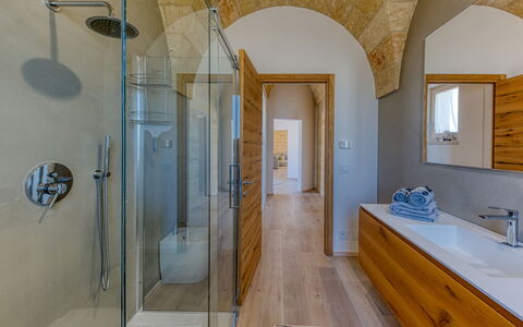 Villa Porta Azzurra 6+2: Flooring, Floor, Plumbing Fixture, Ceiling, Tile, Tap, Plumbing, Wood Stain, Hardwood, Bathroom