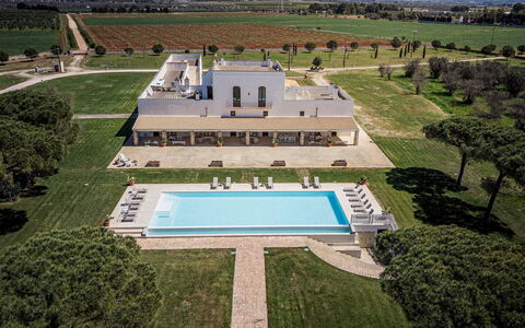 Masseria Samali 14+4: Estate, Swimming Pool, Hacienda, Mansion, Landscaping, Villa, Plantation, Resort, Hotel