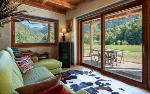 Chalet Walser 4+2: Furniture, Wood, Interior Design, Flooring, Floor, Home, Room, Living Room, Chair, Ceiling