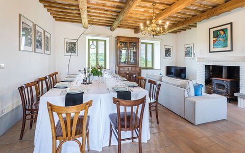 Villa a Casa di Giovanni 12: Furniture, Interior Design, Table, Wood, Chair, Dining Room, Ceiling, Kitchen & Dining Room Table, Flooring, Room