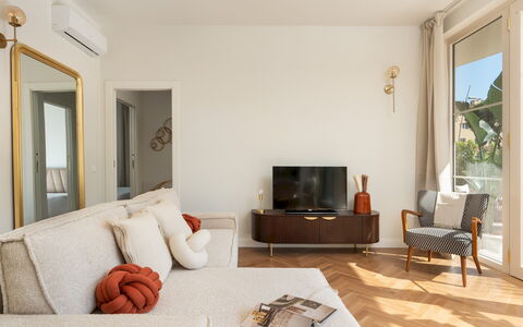 Casa Amare 4+2: Furniture, Interior Design, Flooring, Wall, Wood, Floor, Room, Couch, Living Room, Home