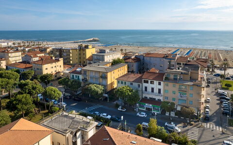 Casa Amare 4+2: Urban Area, Town, Neighbourhood, Residential Area, Coast, Urban Design, Sea, Apartment, Mixed-Use, Shore