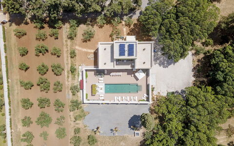 Villa Maria Paradiso 10: Swimming Pool, Residential Area, Aerial Photography, Estate, Bird'S-Eye View, Resort, Landscaping, Design, Villa, Mansion