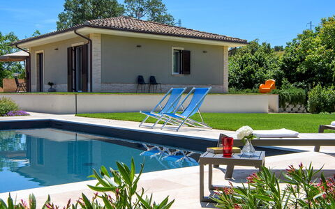 Villino le Moie 4+2: Swimming Pool, Outdoor Furniture, Residential Area, Home, House, Resort, Estate, Furniture, Garden, Composite Material