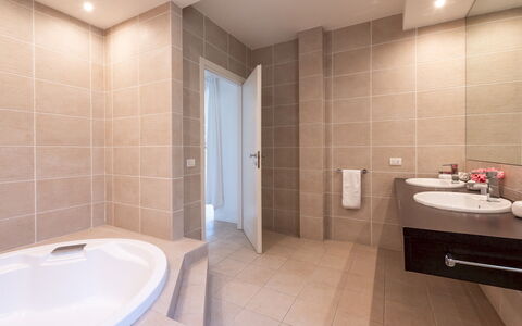 Villa Bianca 10: Bathroom, Plumbing Fixture, Flooring, Interior Design, Floor, Sink, Tap, Bathroom Sink, Plumbing, Ceiling