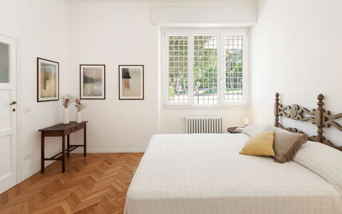 Antico Ceraso 10: Interior Design, Flooring, Wall, Floor, Wood, Furniture, Bedroom, Bed, Ceiling, Room