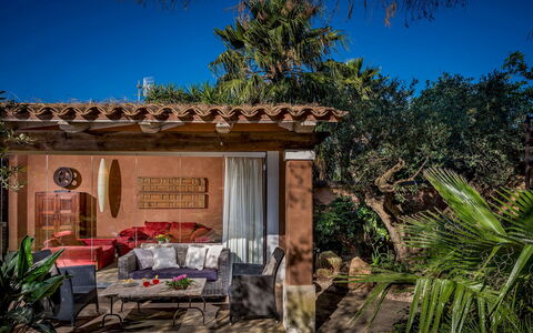 Villa Antura 4: Garden, Home, Flowerpot, Backyard, Shade, Resort, Cottage, Eco Hotel, Landscaping