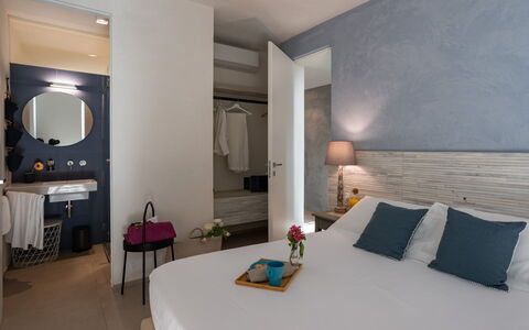 Villa Il Melograno 4+2: Furniture, Wall, Interior Design, Bedroom, Flooring, Floor, Bed Sheet, Linens, Textile, Bed