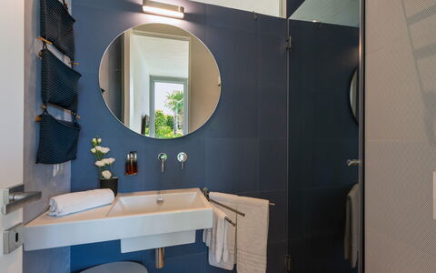 Villa Carrubo 4: Interior Design, Bathroom, Flooring, Plumbing Fixture, Floor, Lighting, Bathroom Sink, Light Fixture, Room, Plumbing