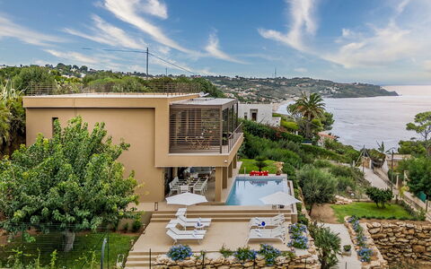 Villa Mulberry 10: Resort, Swimming Pool, Residential Area, Home, Estate, Eco Hotel, Balcony, Apartment, Villa, Coast