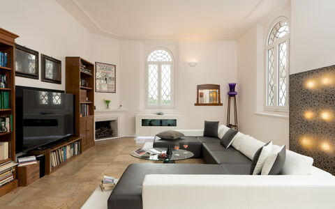 Villa Laguna 10: Furniture, Interior Design, Flooring, Couch, Wall, Floor, Living Room, Wood, Ceiling, Room