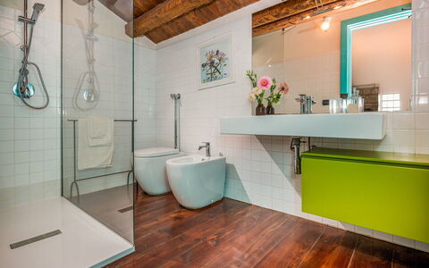 Villa Ramunna 6: Interior Design, Flooring, Wall, Bathroom, Plumbing Fixture, Floor, Tap, Plumbing, Tile, Sink