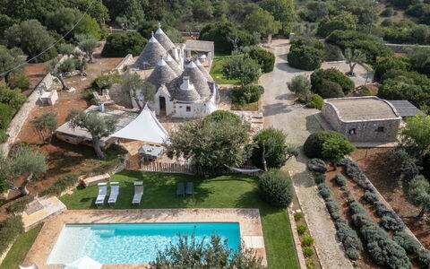 Trullo Luna 6+1: Garden, Estate, Landscaping, Villa, Dome, Farmhouse