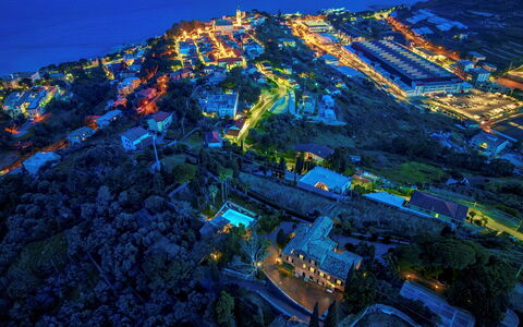 Villa la Cicaliera 10: City, Bird'S-Eye View, Landscape, Aerial Photography, Tourist Attraction, Suburb, Coast, Night, Cityscape, Resort Town