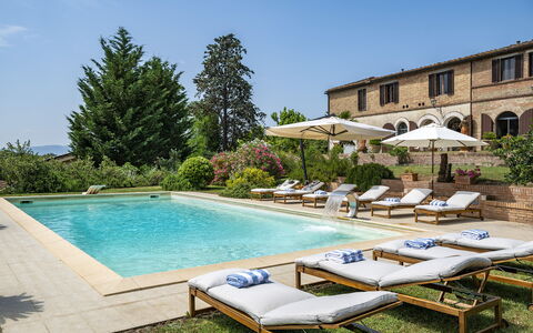 Podere Casanovina 12: Swimming Pool, Outdoor Furniture, Resort, Sunlounger, Estate, Umbrella, Villa, Hotel, Hacienda, Garden