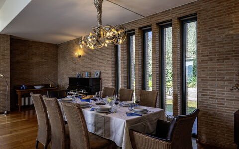 Villa Amyra 6+2: Wall, Furniture, Wood, Interior Design, Ceiling, Light Fixture, Dining Room, Chandelier, Lighting, Kitchen & Dining Room Table