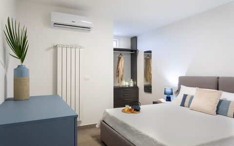 Villa dei Sospiri 4: Furniture, Interior Design, Bed, Bedroom, Flooring, Floor, Wood, Room, Bed Sheet, Linens