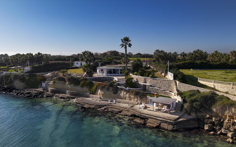 Baia L'Aura 8: Coast, Coastal And Oceanic Landforms, Sea, Shore, Ocean, Tropics, Beach, Bay, Headland