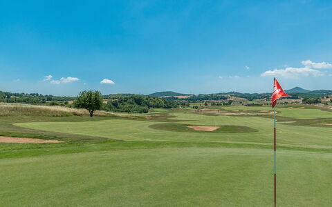 Montepietraia e San Martino 18: Grass, Grassland, Ecoregion, Plain, Landscape, Highland, Land Lot, Rural Area, Golf Course