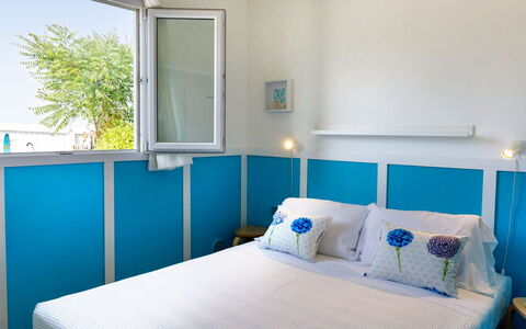 Casetta del Pescatore 4: Blue, Interior Design, Furniture, Linens, Room, Bedroom, Bedding, Bed Sheet, Bed, Paint