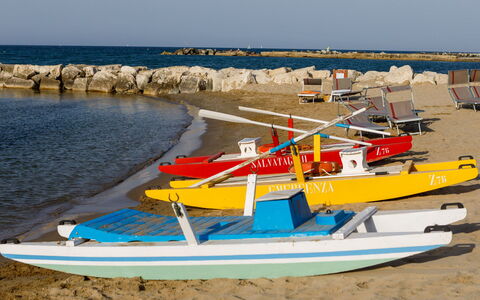 Casetta del Pescatore 4: Boat, Watercraft, Boats And Boating--Equipment And Supplies, Sea, Recreation, Leisure, Ocean, Naval Architecture, Skiff, Boating