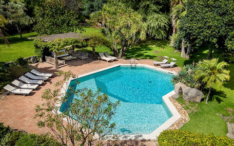 Linera 10: Swimming Pool, Resort, Umbrella, Eco Hotel, Shade, Outdoor Furniture, Leisure, Sunlounger, Garden, Hacienda