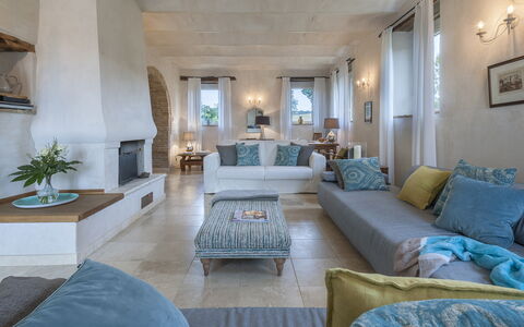 Casa Sant'Elia 7+3: Furniture, Interior Design, Couch, Flooring, Table, Living Room, Room, Floor, Ceiling, Chair