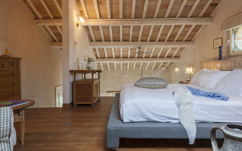 Casa Sant'Elia 7+3: Furniture, Bed, Interior Design, Bedroom, Floor, Flooring, Wall, Bedding, Wood, Bed Sheet